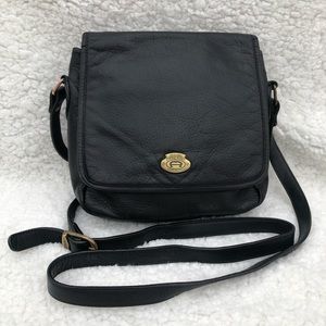SOLD ON DEPOP Vintage Leather Crossbody bag